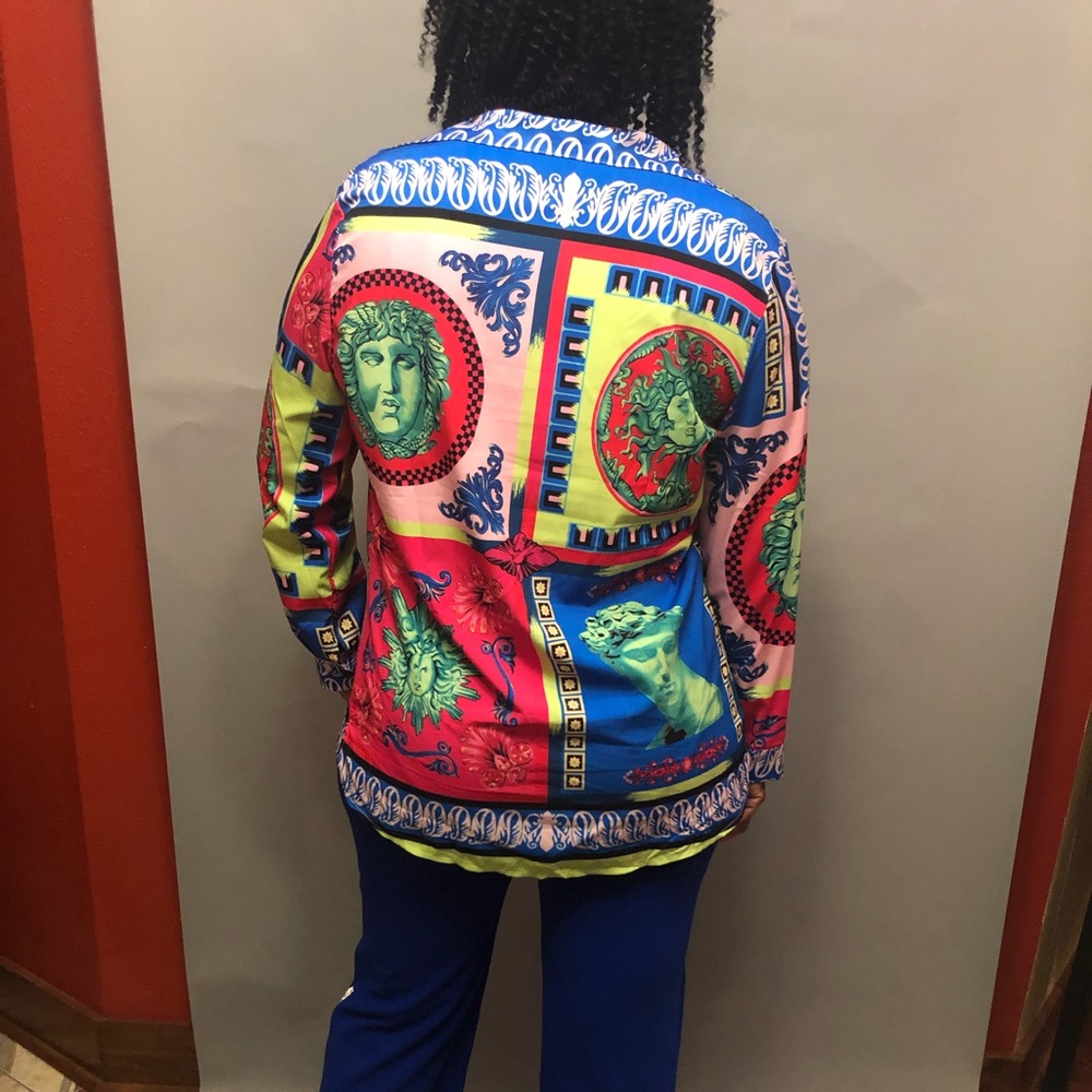 ๐ Designer Inspired shirt - Picture 4 of 4